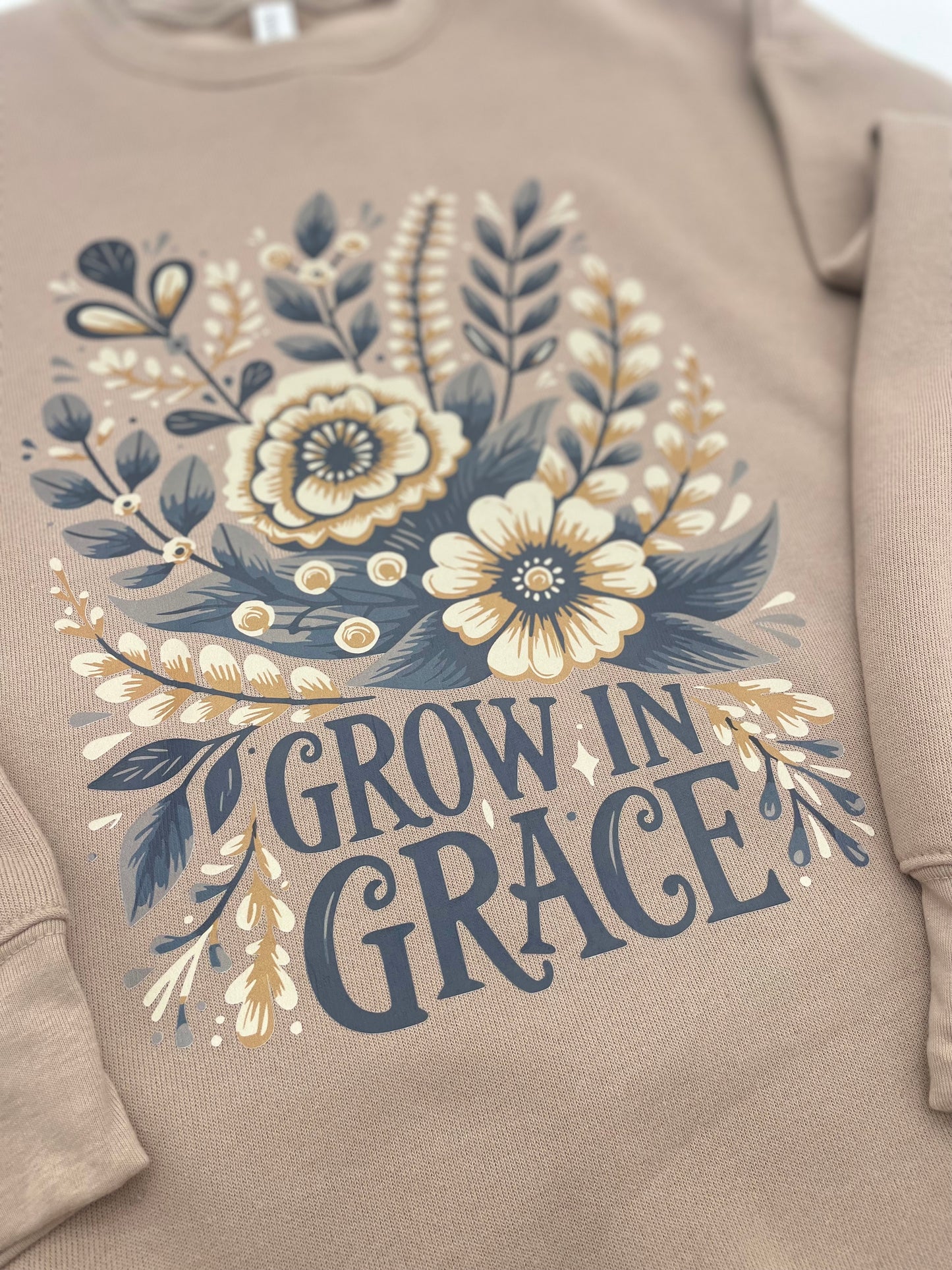 Grow in Grace Crewneck : Adult